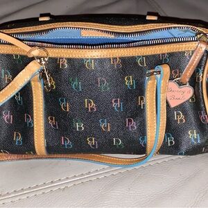 Dooney & Bourke Y2K Vintage Barrel Bag